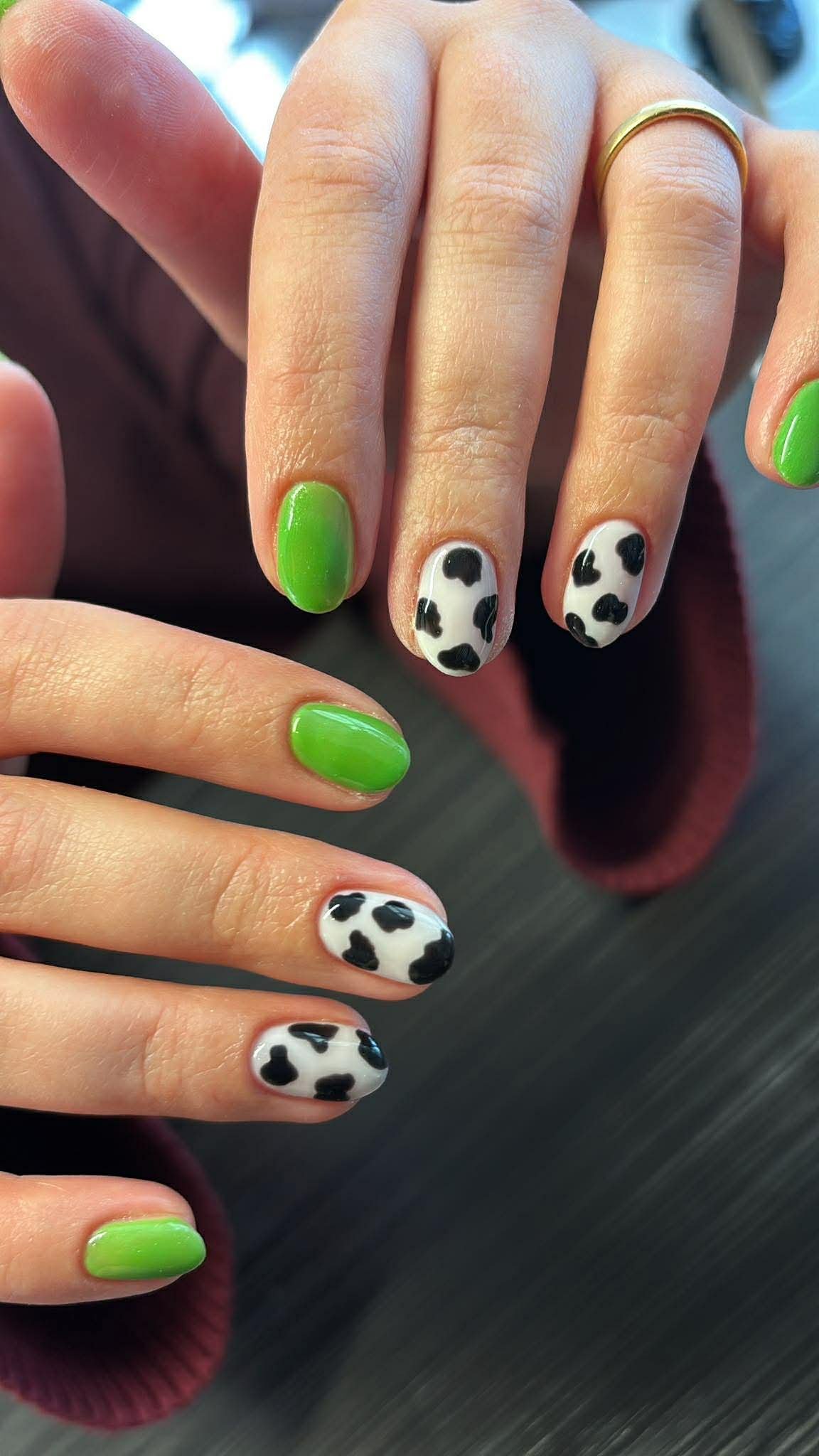 Manucure Shellac Meadow Flow — vert prairie nature